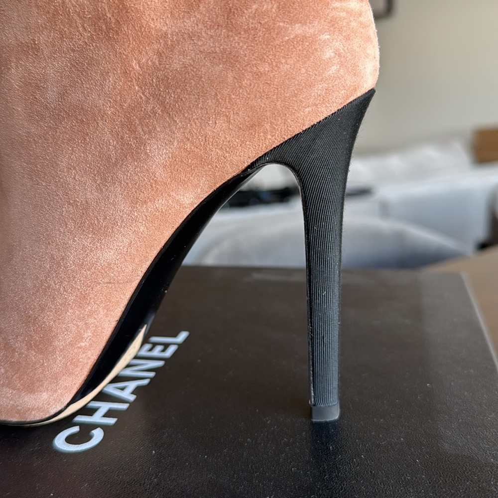 Light Brown / Pink Chanel Booties - Picture 3 of 7